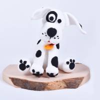 Handgefertigte gehäkeltes Kuscheltier Hund "LUKA" aus Baumwolle, süßer Dalmatiner, Geschenk zu Ostern,Geburtstag Bild 1