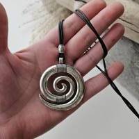 Keltischer Kettenanhänger für Damen und Herren, Lederkette mit Spirale, keltische Kette, keltische Kettenanhänger Bild 8