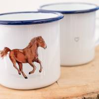 Emaille-Tasse mit Pferd, Geschenk Tasse mit Pferde Motiv, Kindertasse zum Geburtstag, personalisierbar Bild 1