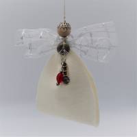 Engel aus Filz in weiß, mit glitzenden Stoffflügeln + Perlen, Weihnachten, Dekoration, Schutzengel, Geschenk Bild 1