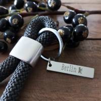 Schlüsselanhänger aus Segeltau Text Berlin, Autoschlüssel, Hausschlüssel Bild 1