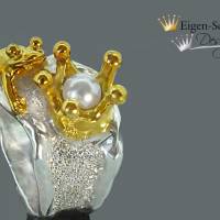 Goldschmiede Froschring "Frosch mit Krone" in 925er Sterling Silber mit Teilvergoldung und Perle, Ring Dame, Wei Bild 2