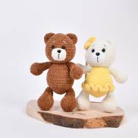 Handgefertigte gehäkelte Bären "FIN" und "MINA" aus Baumwolle, süßer Kuscheltier Teddy, geschenk zu Oste Bild 1