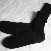 Socken - Gr. 43 - Fb. schwarz - handgestrickte Männersocken Bild 1