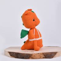 Handgefertigte gehäkelte Puppe Drache "VISERYS" aus Baumwolle, süßer Amigurumi Drache, Geschnenk zu Ostern Bild 3