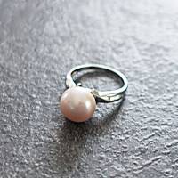 Klassischer Silberring mit großer rosa Perle Bild 2