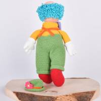 Handgefertigte gehäkelte Puppe Clown "MALEK" aus Baumwolle Bild 6