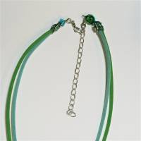 Collier mit Glas Anhänger upcycling khaki grün boho chic in wirework handmade Geschenk für sie Weihnachtsgeschenk Bild 5