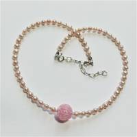 Romantische Perlenkette rosa mit Focalperle aus gesponnenem  Glas handgemacht Collier Kette Geschenk für sie Bild 6