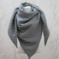 XXL großes Tuch mit Tuchschnalle - grau / anthrazit - gedoppelt - gesteppter Stoff - voluminöser Schal Bild 2