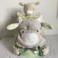 Junge Windeltorte grün Geschenk Babyparty Geburt Taufe Kuh Schmusetuch Lätzchen Rasselsöckchen Bild 1