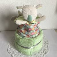 Junge Windeltorte grün Geschenk Babyparty Geburt Taufe Kuh Schmusetuch Lätzchen Rasselsöckchen Bild 5