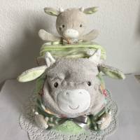 Junge Windeltorte grün Geschenk Babyparty Geburt Taufe Kuh Schmusetuch Lätzchen Rasselsöckchen Bild 7