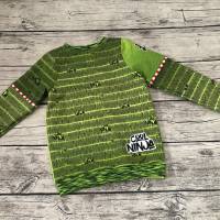 cooles Sweatshirt / Shirt gr.122/128 Ninja Panda grün Bild 3