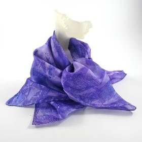 Seidentuch 55x55 cm **PurpleVelvet** handgefärbtes Unikat aus Seide von ZWEIFARBIG