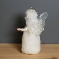 Engel aus Schafwolle - Goldreif im Haar Bild 3