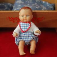 Puppenwiege HABA mit Puppe und Bettzeug Bild 2