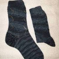 Seidenweiche Socken Größe 43, selbstgestrickt Bild 1