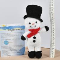 Handgefertigte gehäkelte Puppe Schneemann "OLAF" aus Baumwolle, Kuscheltier, für Kinder, Weihnachtsdeko Bild 9