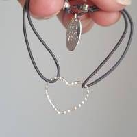Herzarmband aus 925 Silber, elastisches Armband mit Silberherz,minimalistisches Glücksarmband Bild 8