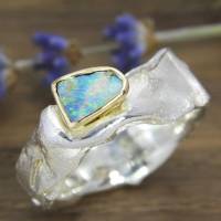 Auffälliger Ring aus Silber mit Opal in Goldfassung Bild 8