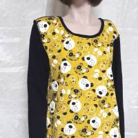 Wende-Pullover, Bio-Mode, aus reiner Schurwolle in uni schwarz und Baumwolljersey in gelb mit Panda-Bären, Gr. M-L Bild 3