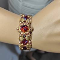 Wunderschönes, edles Armband in Handarbeit gefertigt in Siam Rot und Gold Matt. Toller Blickfang Bild 10