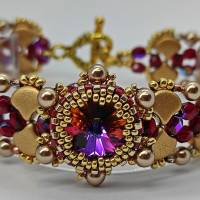 Wunderschönes, edles Armband in Handarbeit gefertigt in Siam Rot und Gold Matt. Toller Blickfang Bild 2
