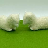 Schaf, liegend weiß - Jahreszeitentisch - Krippenfiguren Bild 1