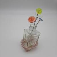 Vase aus einer verformten Glasflasche. Blumenvase, Wohn-Deko! Bild 1