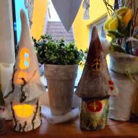 Nachtlicht "Rosenschloß" inkl. LED Kerze, creme, handgefilzt & bestickt Bild 4