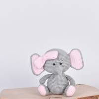 Handgefertigter und gehäkelter Elefant ELLI aus Baumwolle Bild 1
