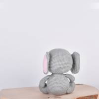 Handgefertigter und gehäkelter Elefant ELLI aus Baumwolle Bild 6