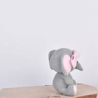 Handgefertigter und gehäkelter Elefant ELLI aus Baumwolle Bild 9