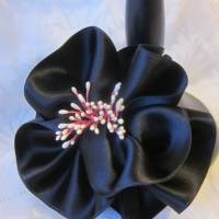 Schwarze Haarblume Trauer Kopfschmuck Haarklammer Satin Blume "Noir" für festliche Anlässe Bild 2