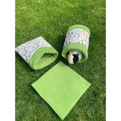 Set Kuschel-Tunnel / Kuschel-Sack inkl. PipiPad Meerschweinchen "Guinea Pig Brombeeren/grün"
