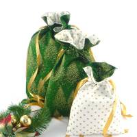 Geschenkbeutel im 3er-Pack mit goldenen Tannen auf grün | Geschenkverpackung aus Stoff | Weihnachtssäckchen Bild 3