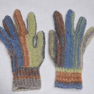 Kinder Fingerhandschuhe 4-7Jahre handgestrickt Bild 1