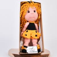 Amigurumi handgefertigte und gehäkelte Puppe POLLY, Geschenk zu Ostern, Kleine Begleiterin, Geschenk für Mädchen Bild 7