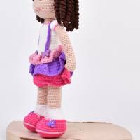 Amigurumi handgefertigte und gehäkelte Puppe JULE, Geschenk für Mädchen zu Ostern, Handmade Bild 2
