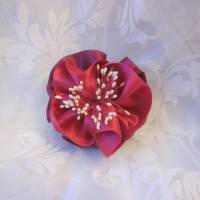 Pink Lila Kopfschmuck Haarklammer Satin Blume "Stephanie" für die Braut und festliche Anlässe Bild 6
