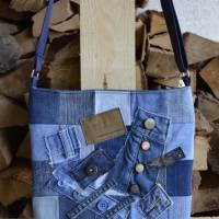 Jeans-Upcycling Crossbag, Umhängetasche im Patchworklook Bild 2