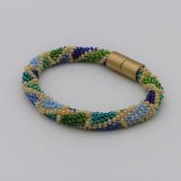 Armband, Häkelarmband, bunte Rauten blau, grün creme, Länge 21 cm, Glasperlen gehäkelt, Perlenarmband, Schmuck Bild 1
