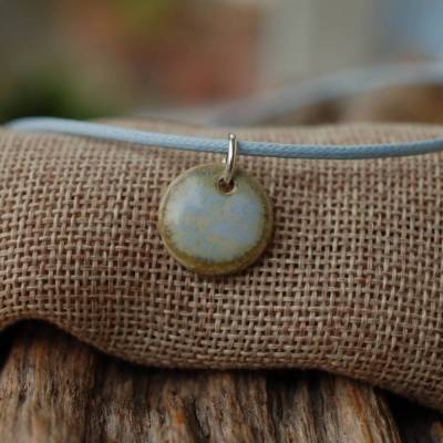 Baumwoll-Kette mit Kettenanhänger in Naturfarben und Hellblau