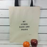 Einkaufstasche "Prada",  wenn die "echte" mal zu Hause bleibt....bestickte Tasche Bild 1