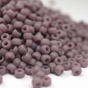 10g 8/0 Czech Seed Beads Matubo | Matte Opaque Light Purple Bild 1