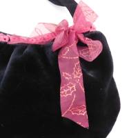 Handtasche , schwarze rote Webpelztasche , Plüschtasche , Ballontasche mit roter Schleife Bild 3