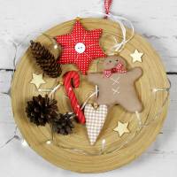 Dekorative Weihnachtsgirlande aus Stoff mit Stern, Lebkuchenmann, Zuckerstange & Herz ~ Weihnachtsdekoration Bild 1