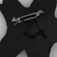 Anstecknadel Stern schwarz aus Lederimitat mit Perlen, Anstecknadel silberfarben, Brosche 10 cm, Schmuck, Accessoires Bild 2