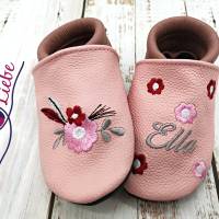 Bio Krabbelschuhe mit Namen für Baby und Kinder (Öko Lederpuschen) mit BOHO-Blumen - personalisierte Lauflernschuhe Bild 1